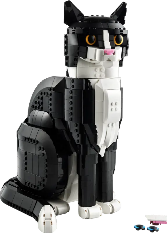 LEGO® Ideas: Tuxedo Cat (21349)