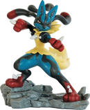 Pokémon TCG: Pokémon Lucario EX Figure Collection
