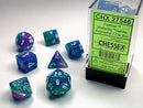 Festive Waterlily/white Polyhedral 7-Dice Set